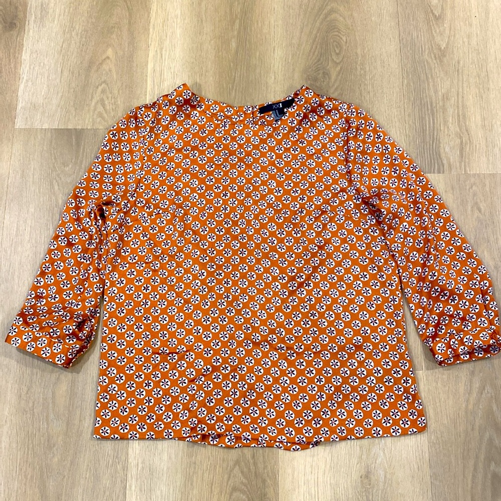 NWOT FOREVER 21 Orange Floral Patterned Top Button Down Back Blouse Size Medium
